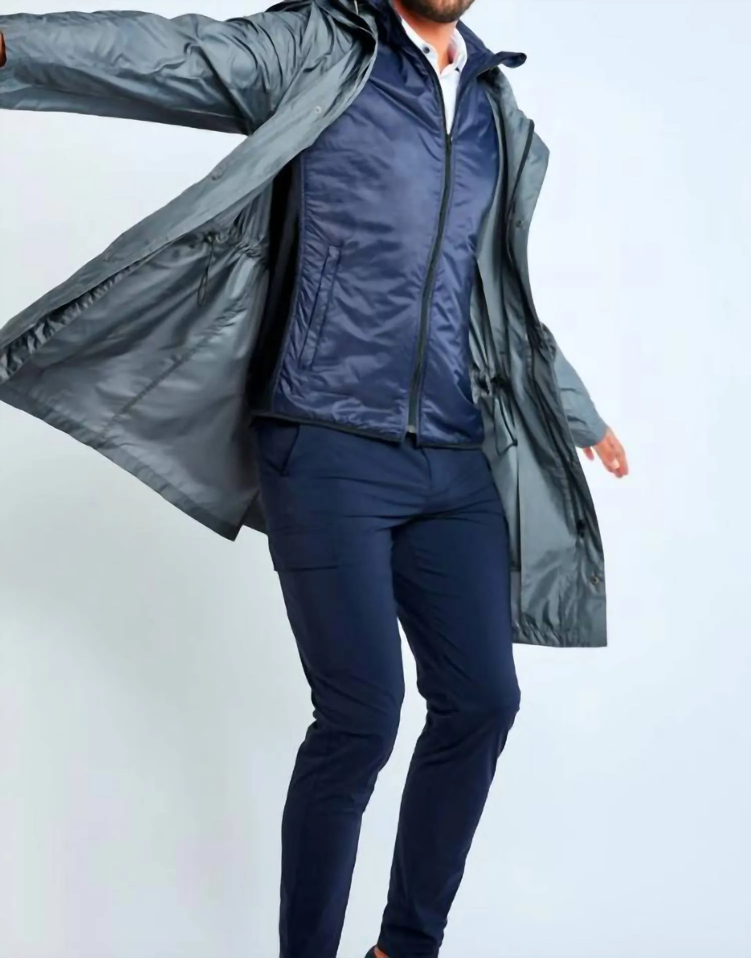 Leonardo Hooded Vest In Navy