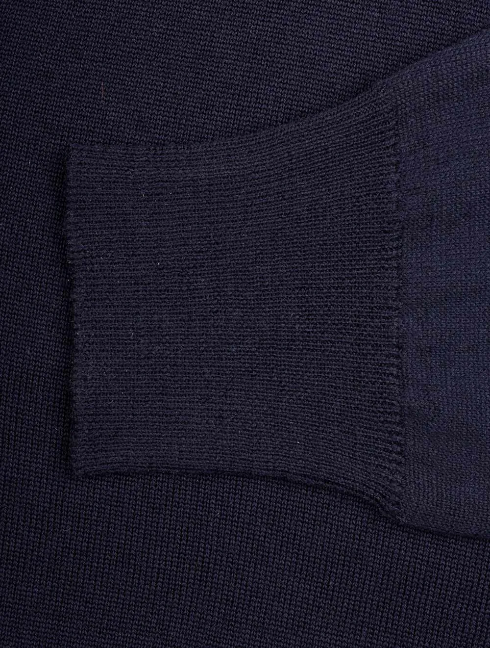 Merino V Neck Navy