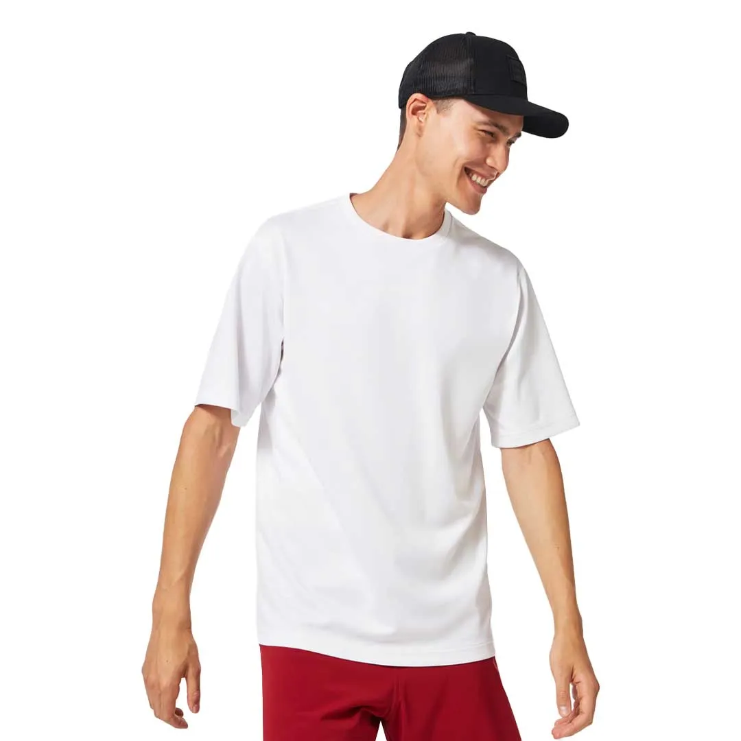 Oakley - Men's Swell Lf Uv Rashguard T-Shirt (FOA403007 100)